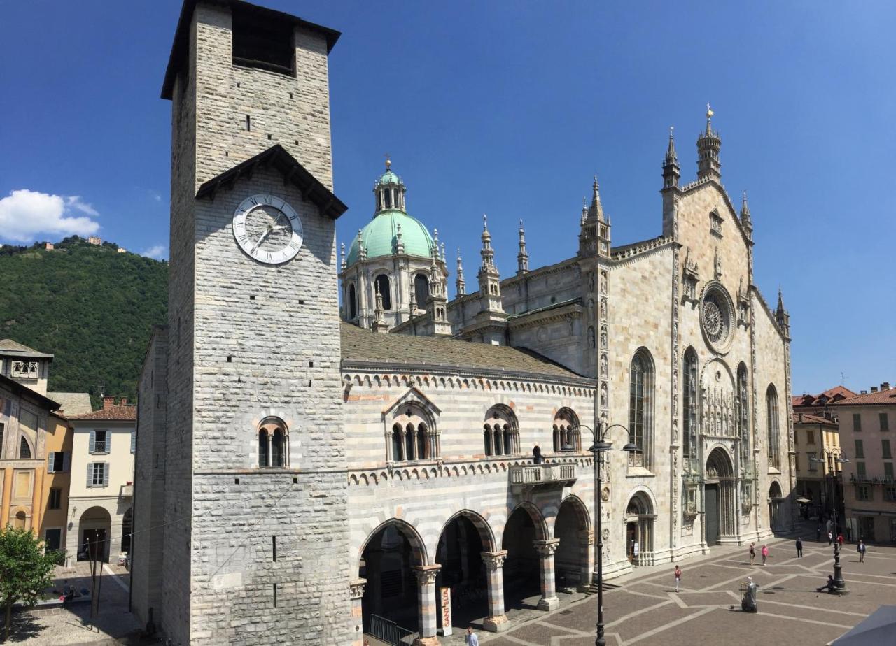 Ancient Courtyard Bonanomi In Como Historic Centre Luaran gambar